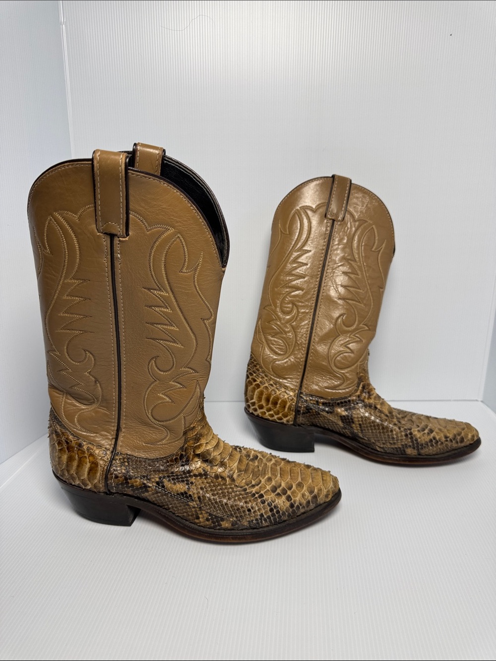 LAREDO Vintage Men's Tan Exotic Python Detail Leather Western Cowboy Boots 8.5EE